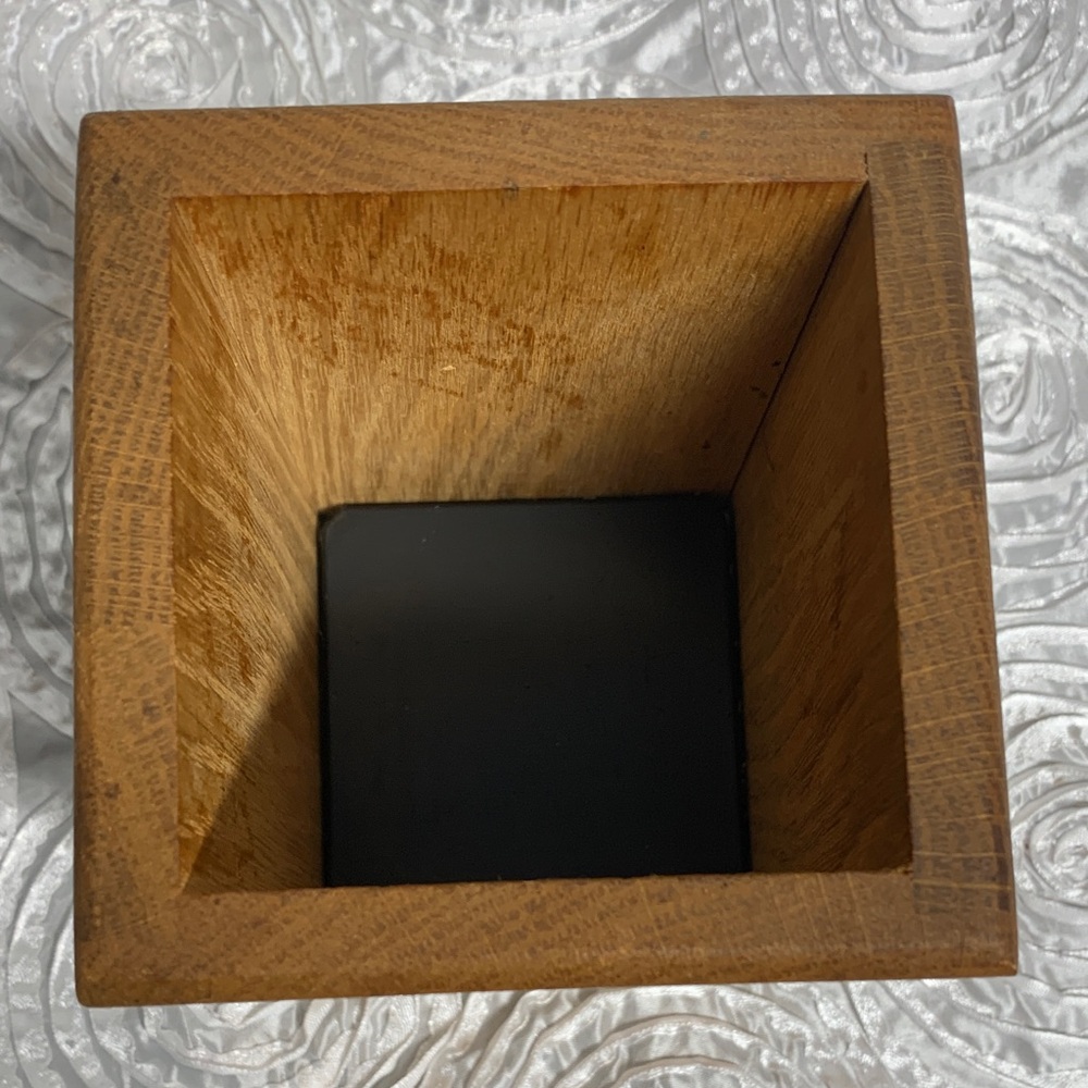 Cutco Oak Wood Utensil Organizer - Picture 3 of 8